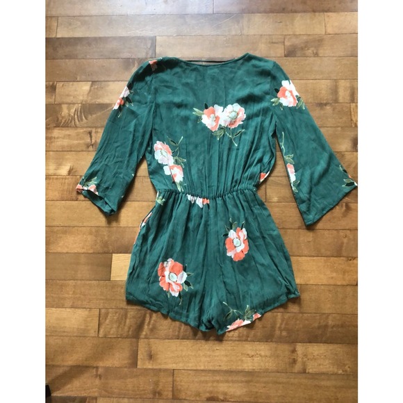 O'Neill Indica Green long sleeved Floral Print Romper size small - Picture 11 of 12